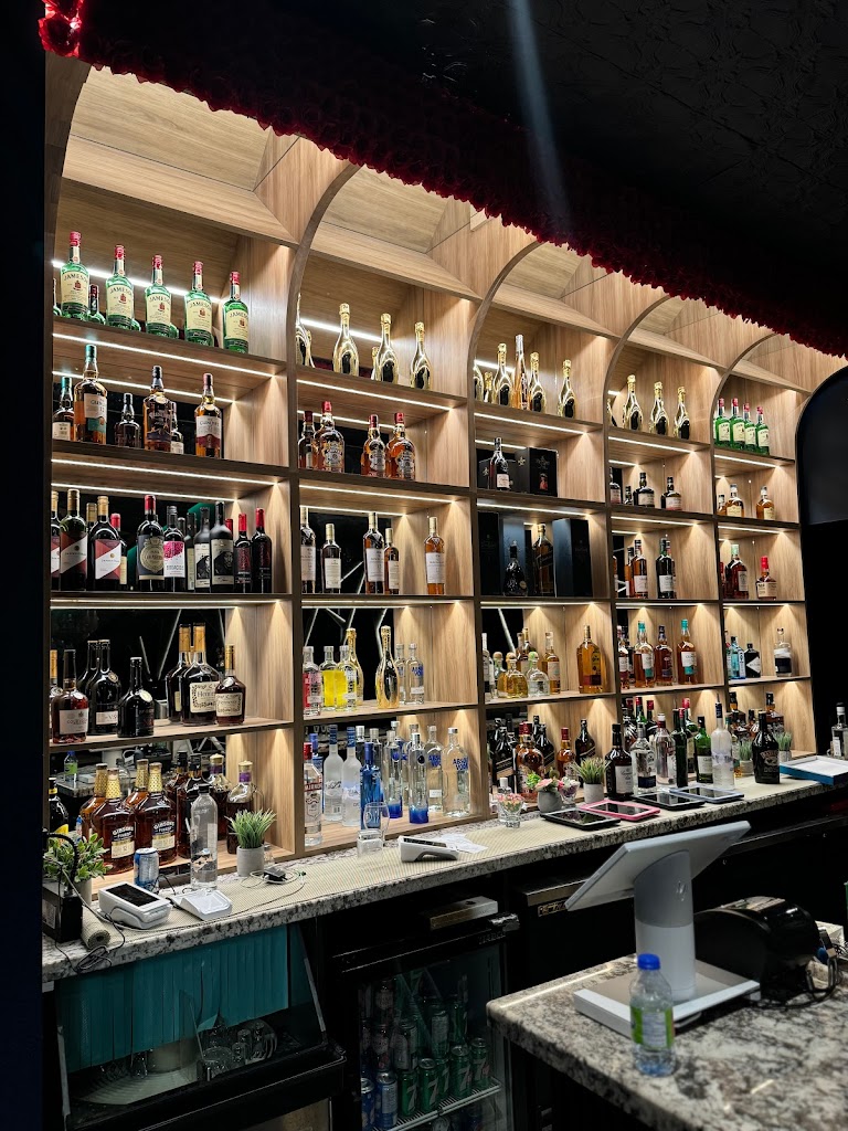 Saroor | Fine Dine and Bar in Brampton