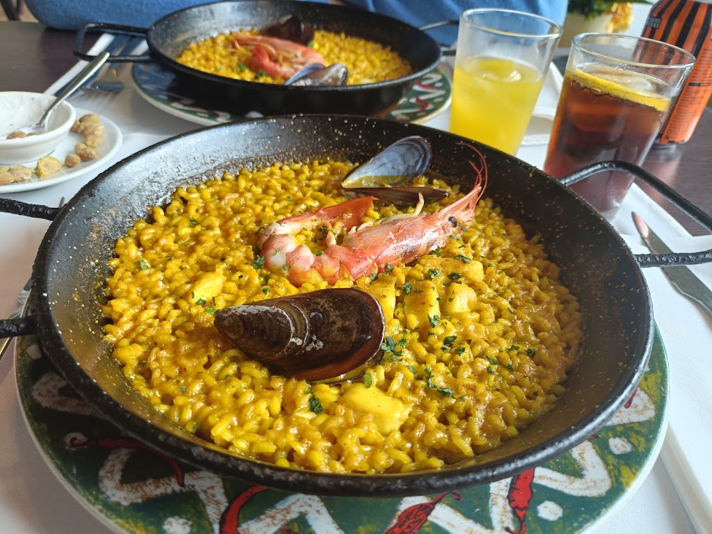 ARROSSERIA/BRASERIA PAPITU — Comida y bebida
