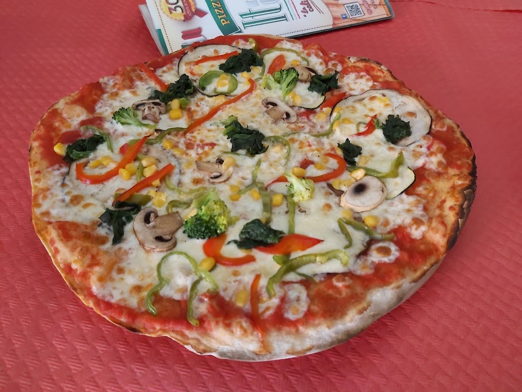 Pizzeria Italia No. 1 — Comida y bebida