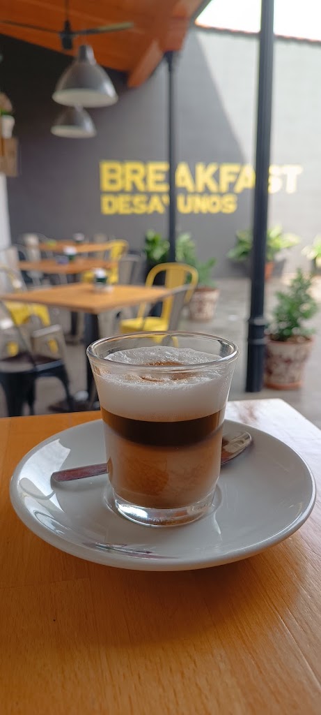 Churreria Santa Ana — Comida y bebida