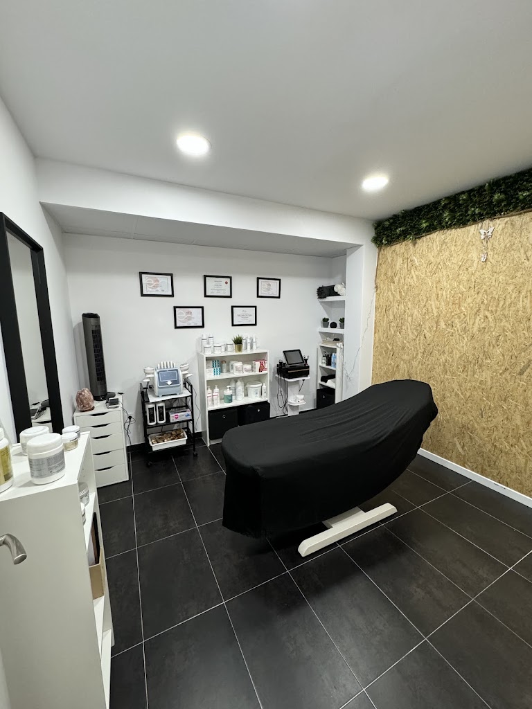 Ainhoa Gallardo beauty artist — Interior