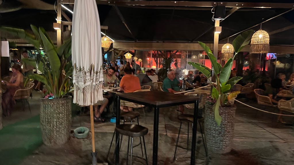 Bar Tanit Beach — Ambiente