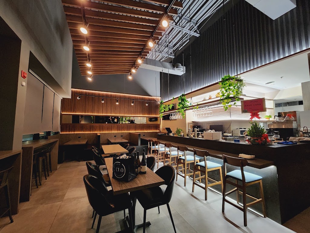 389 Cozy Restaurant