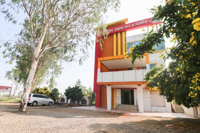 Oyo Samrat Lodge Kalamb