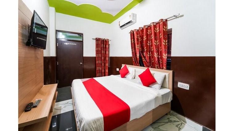 Oyo Hotel Highway Super King