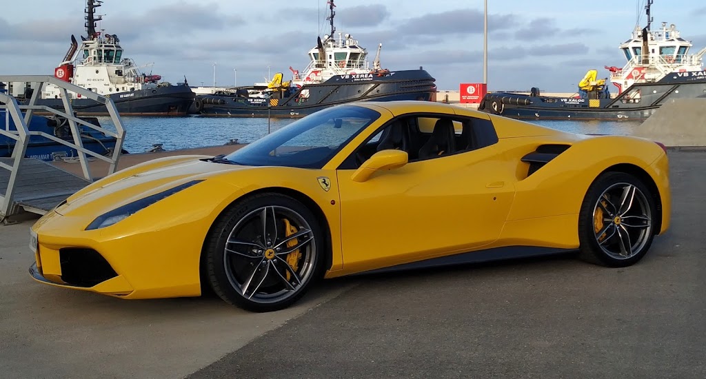 BeringCars Mallorca. Alquiler coches de lujo. Luxury car rental. Servicio Transfer ViP