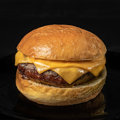Hamburgueseria KUGO Gourmet — Comida y bebida