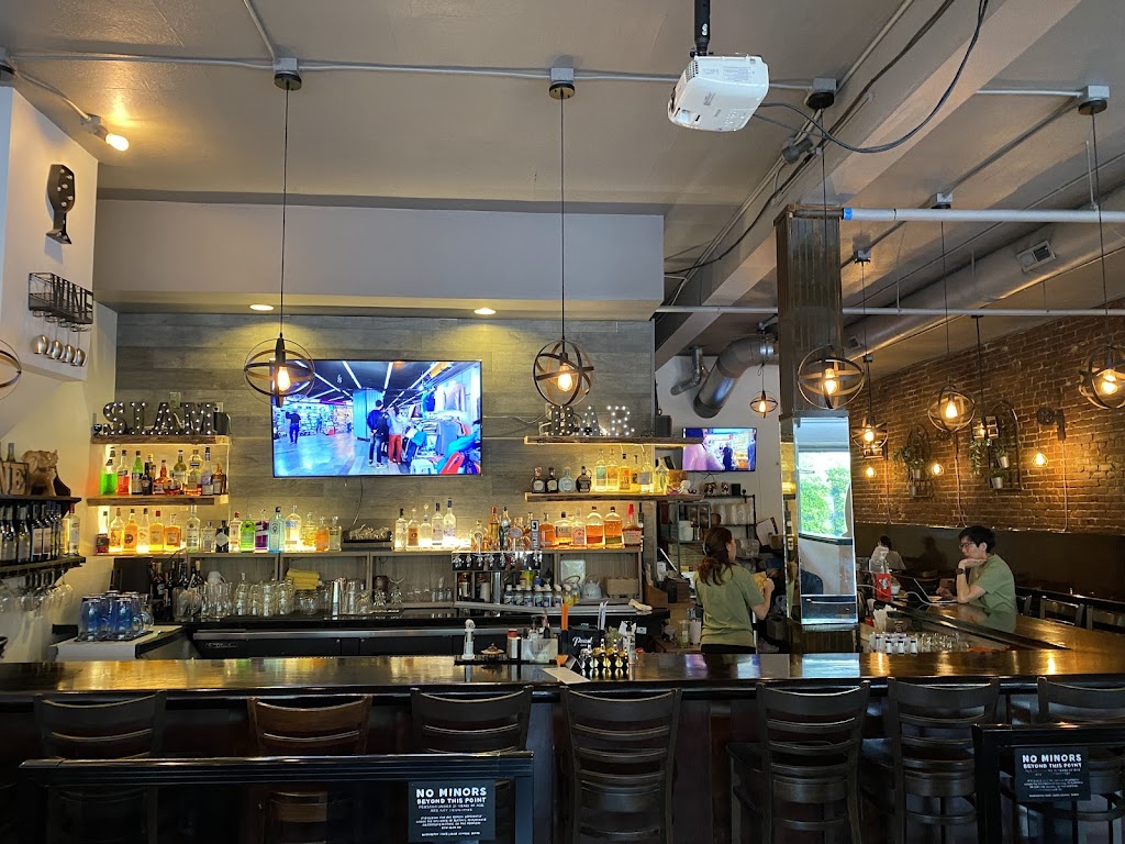 Yes Siam Thai Cafe and Bar