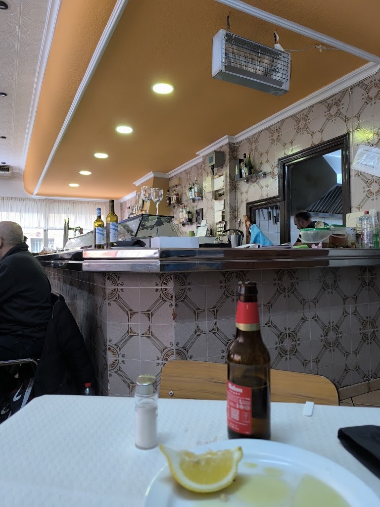 Cafeteria Bar Florencia. — Ambiente