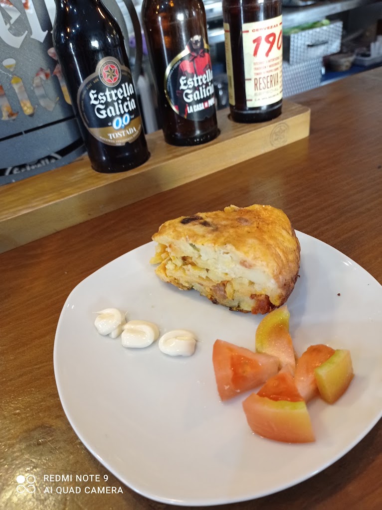 Taberna La Gaviota — Comida y bebida