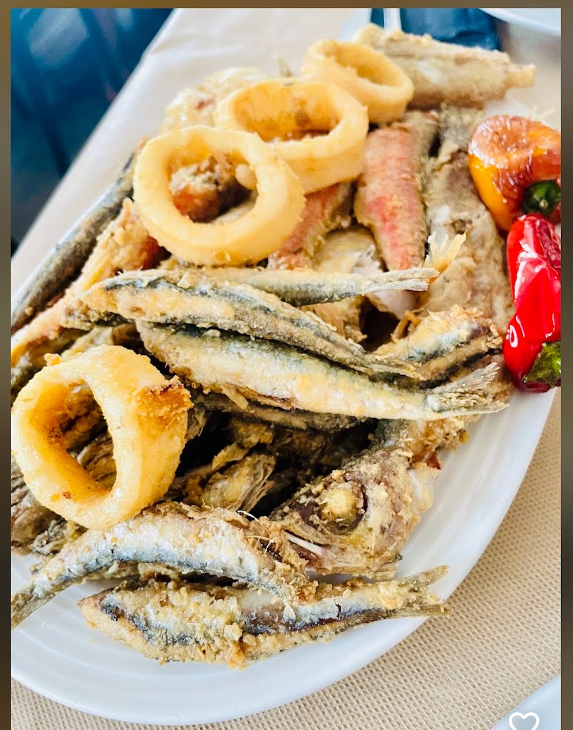 Restaurante Angelita — Comida y bebida