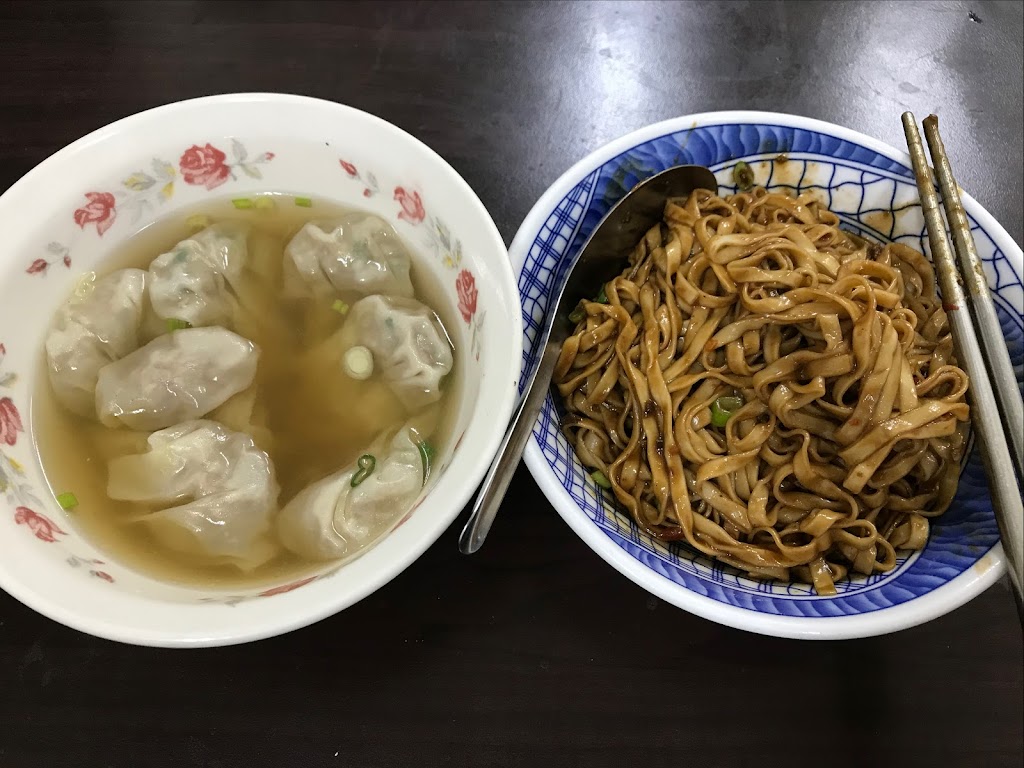 汕頭餛飩麵 的照片