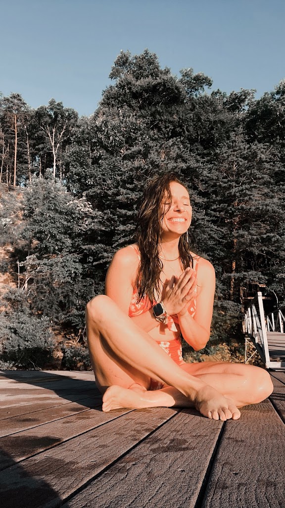  RaqueNow Yoga Studio Online ❤ Clases Presenciales Privadas en Downtown Nashville TN