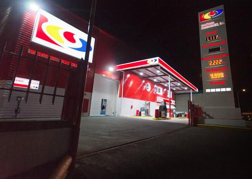 Gasolinera Santana Dominguez — Surtidor de combustible