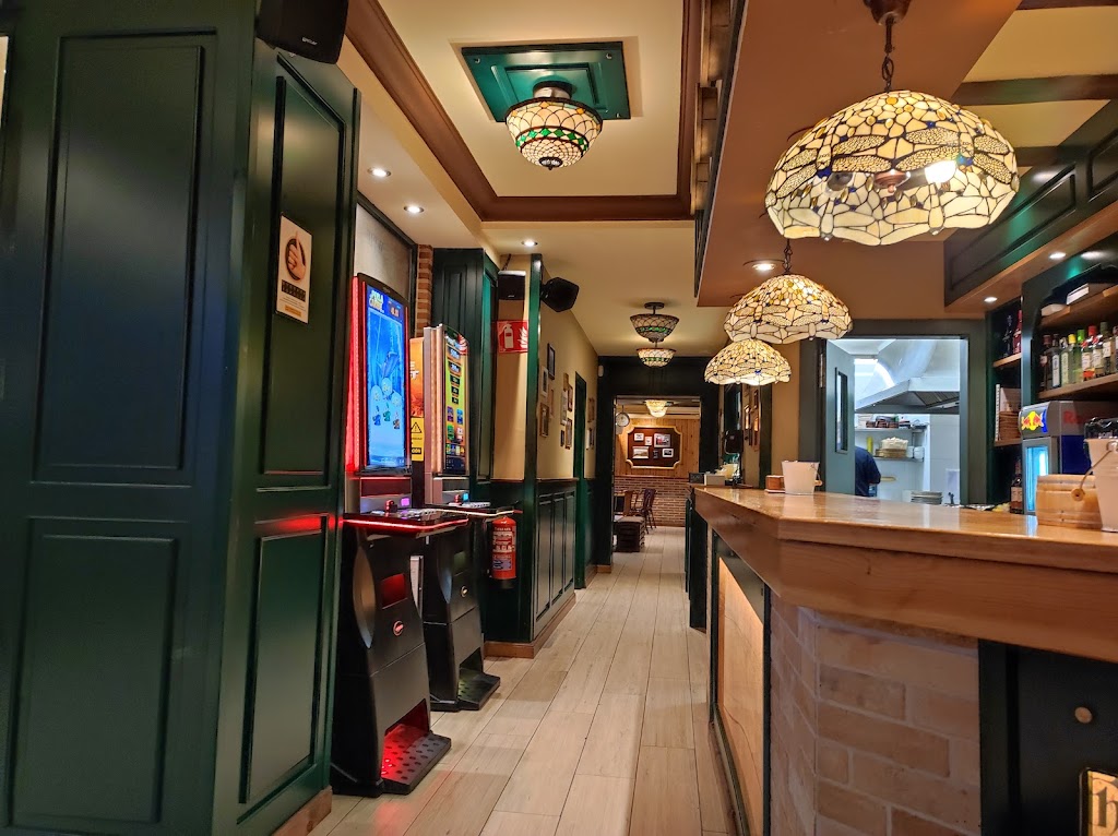 Chester British Tavern & Bar