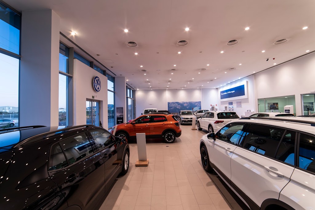Santano Automocion Plasencia - Concesionario Oficial Volkswagen — Interior