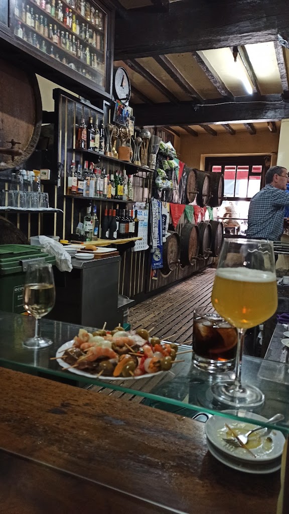 Bar Chema — Comida y bebida