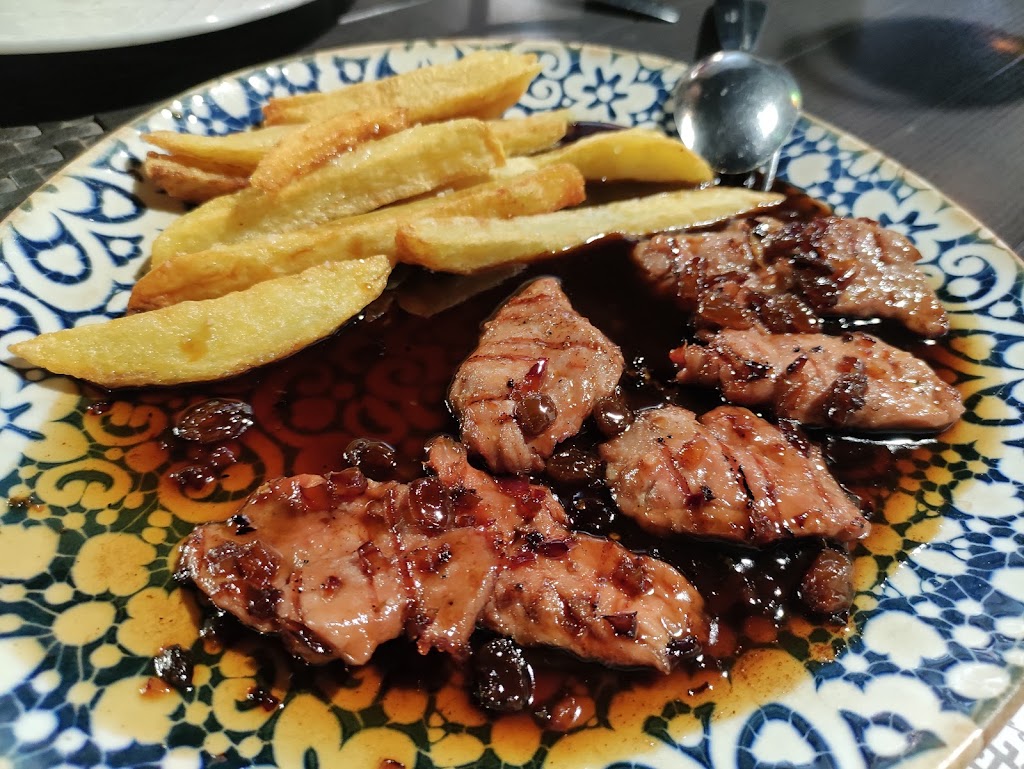 Restaurante Nuevo Pinar — Comida y bebida