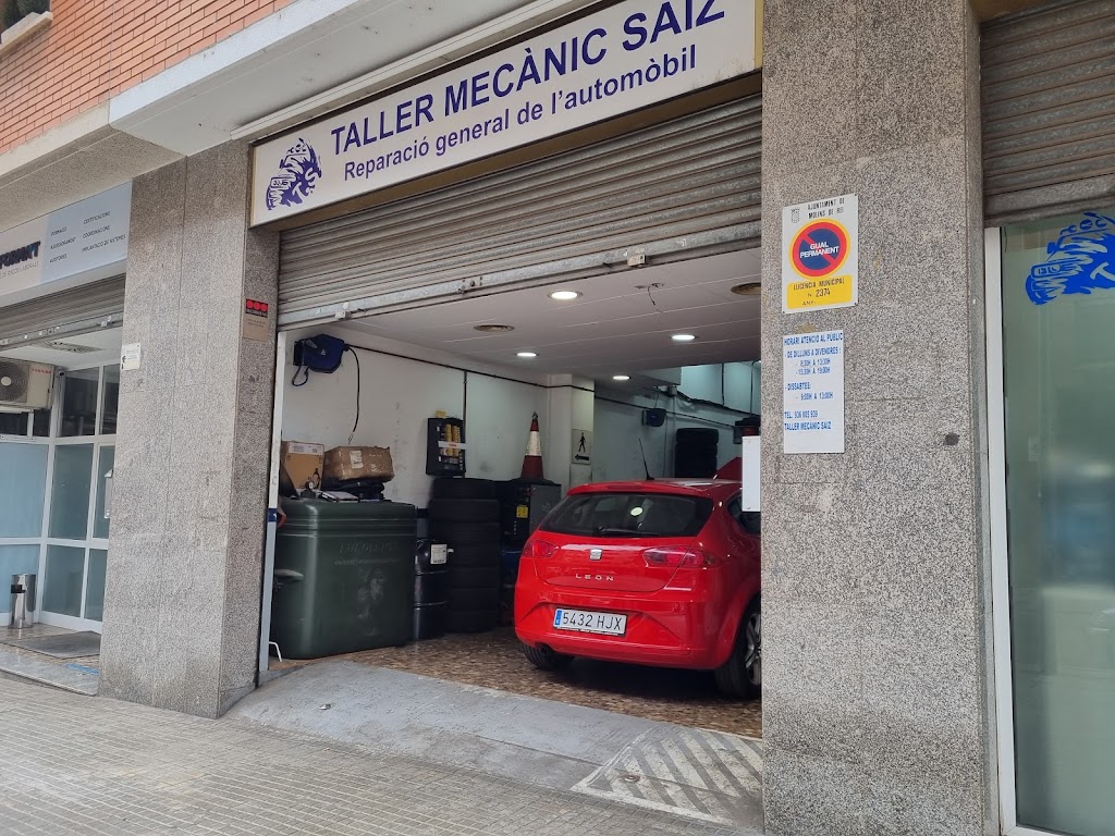 Taller Mecanic Saiz — Exterior