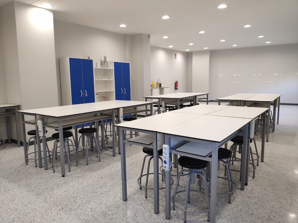 Centro de Formacion Profesional Alhucema — Del propietario