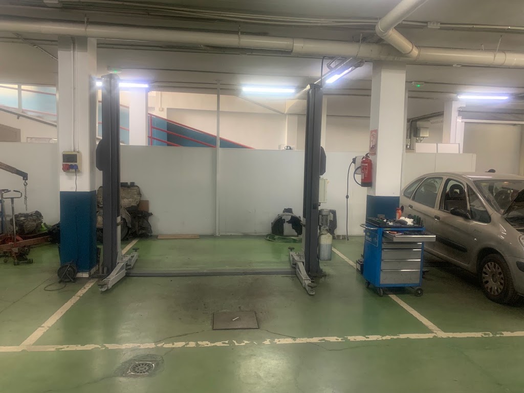 Talleres J.Domingo e Hijos SL Bosch Car Service — Taller