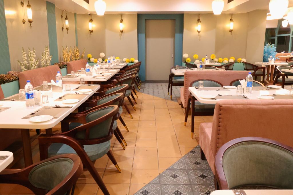 Pns Nakshatra Vrindavan Veg Fine Dining In Vellore
