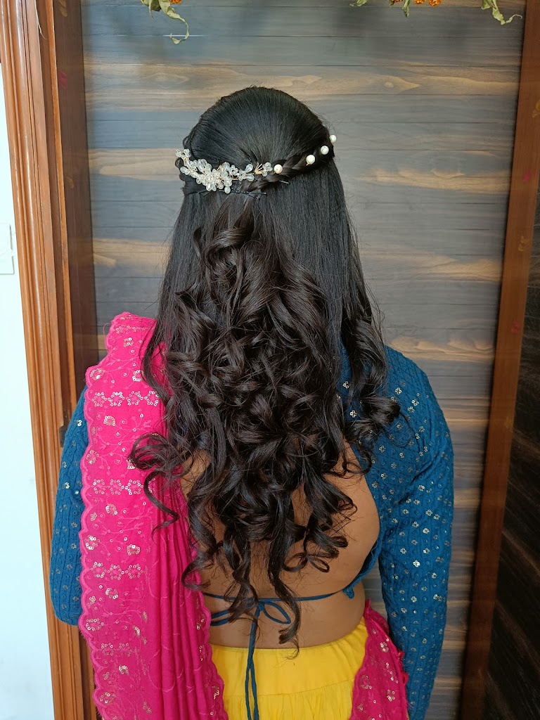 Kiyas Beauty Salon Bardoli