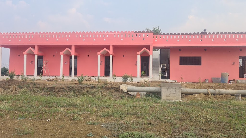 Oyo Madhupushpa Farm House