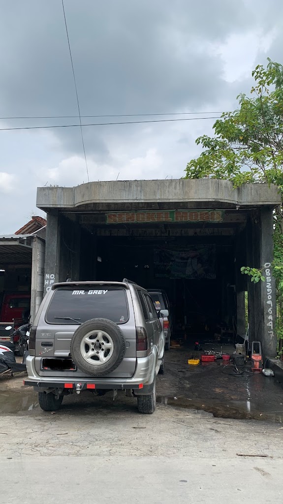 Bengkel Mobil "Totok DMC Purwodadi"
