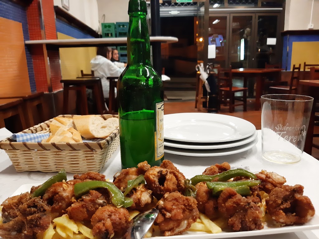 Restaurante Casa Muniz — Comida y bebida