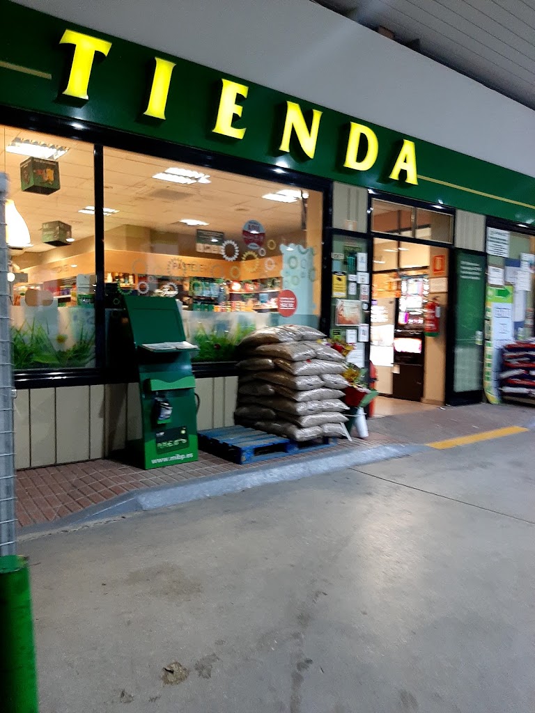 Estacion De Servicio BP La Vega De Mijas — Exterior