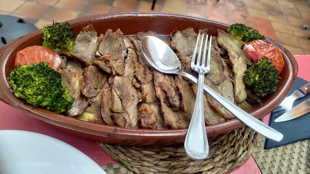 El Brasero — Comida y bebida