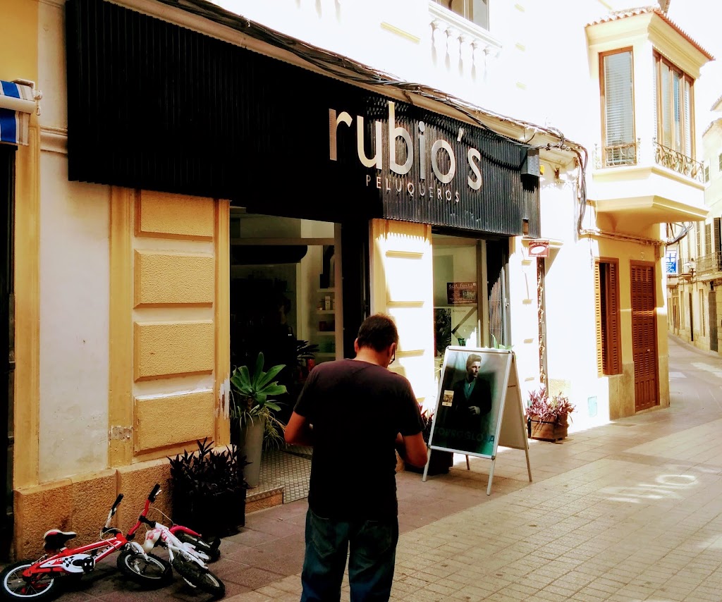 rubio's peluqueros — Exterior