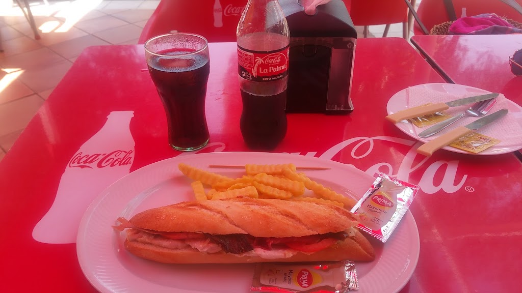 Chic La Fontana — Comida y bebida