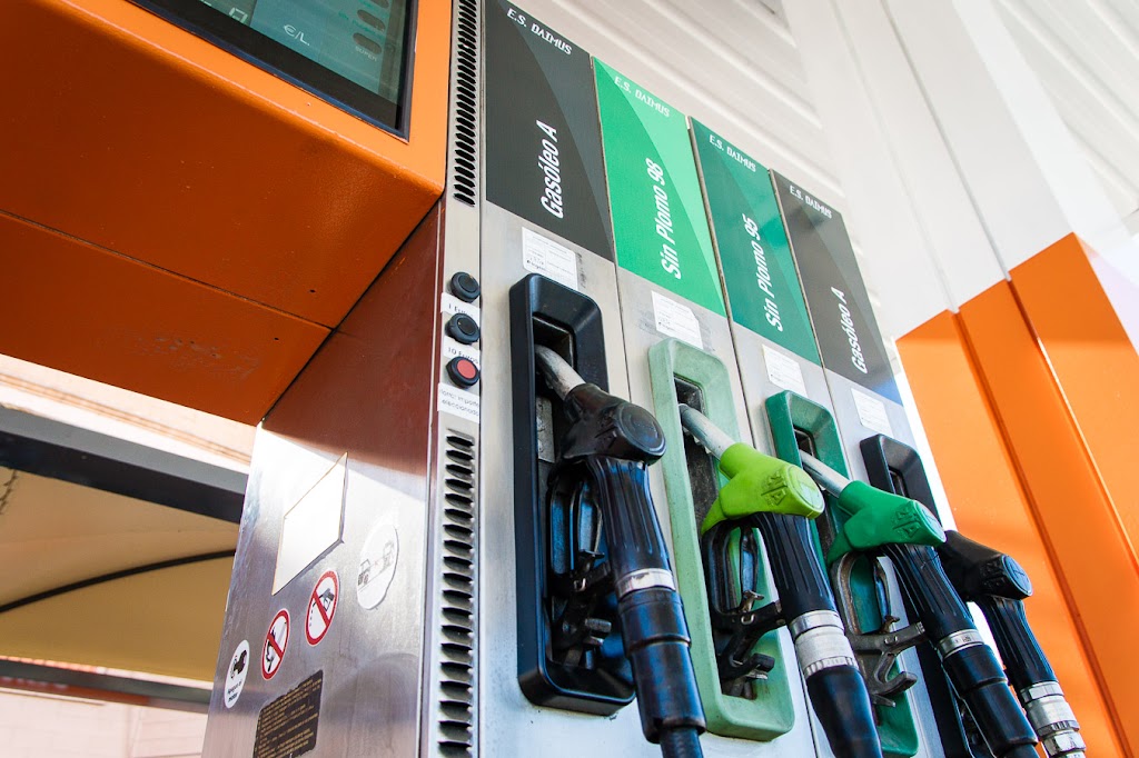 Estacion de Servicio Daimus — Surtidor de combustible