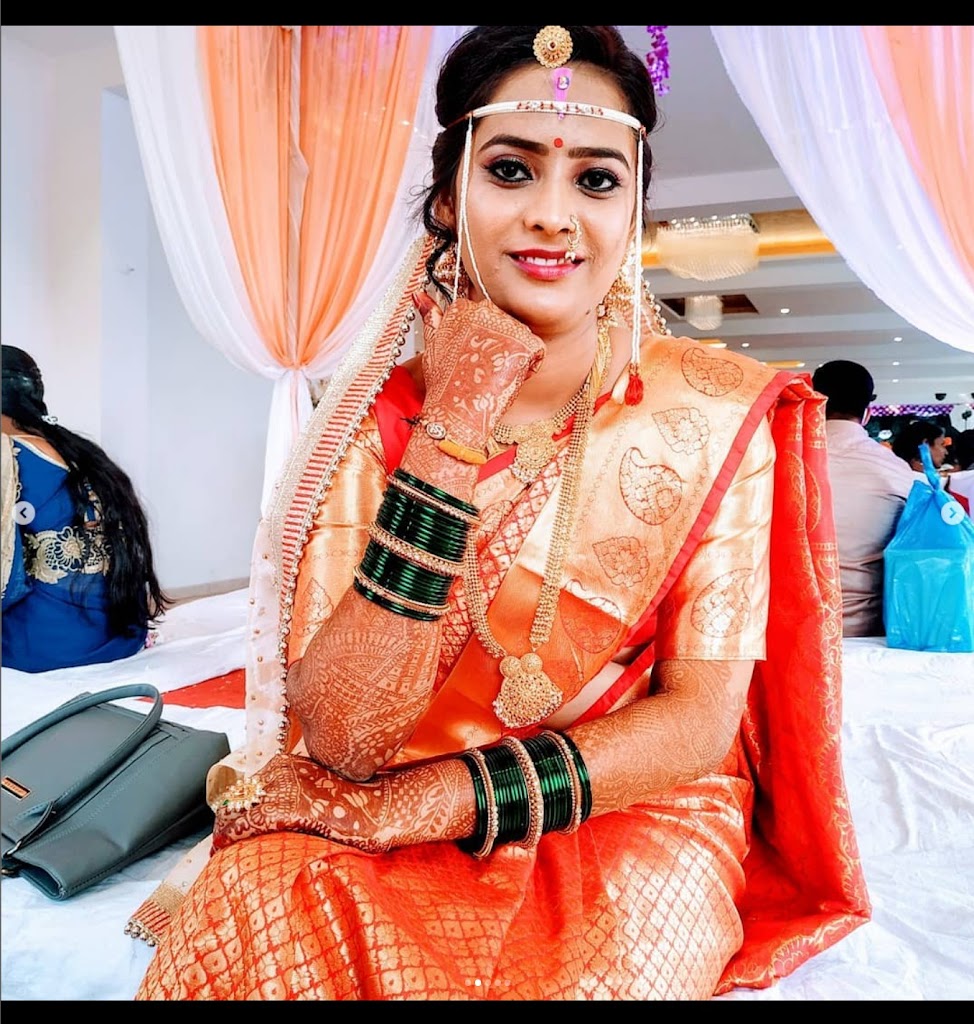 Anushka Beauty Parlour And Cosmetics