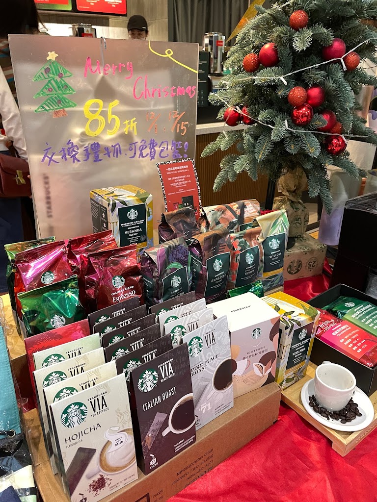 STARBUCKS 星巴克 (台中遠百門市) 的照片