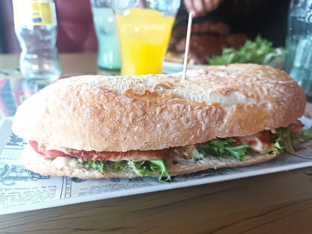 LONDON CAFE DON BENITO