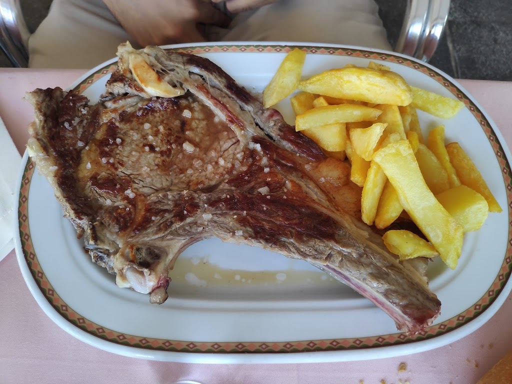Restaurante Anjor Comida Gallega — Churrasco