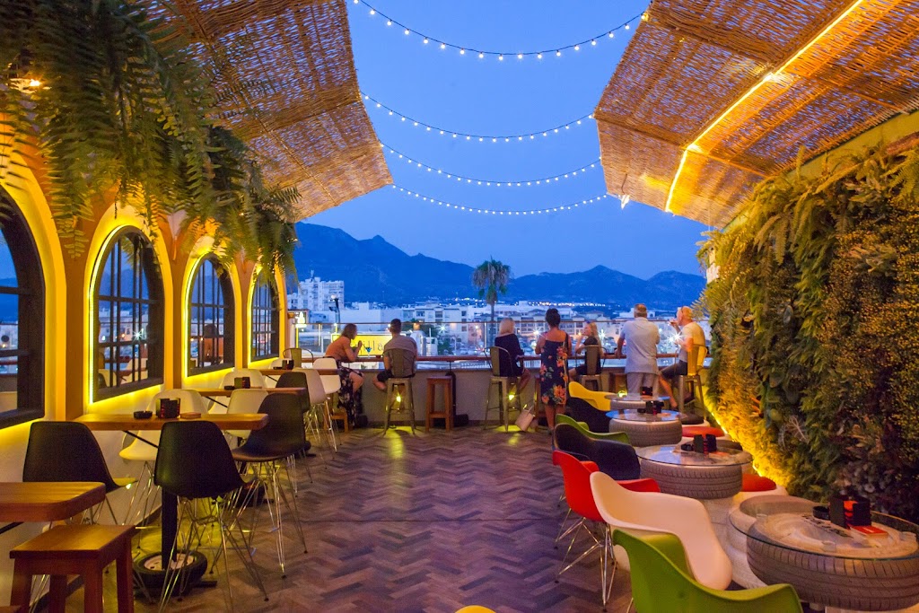 VOLK'S BAR SEVILLANO