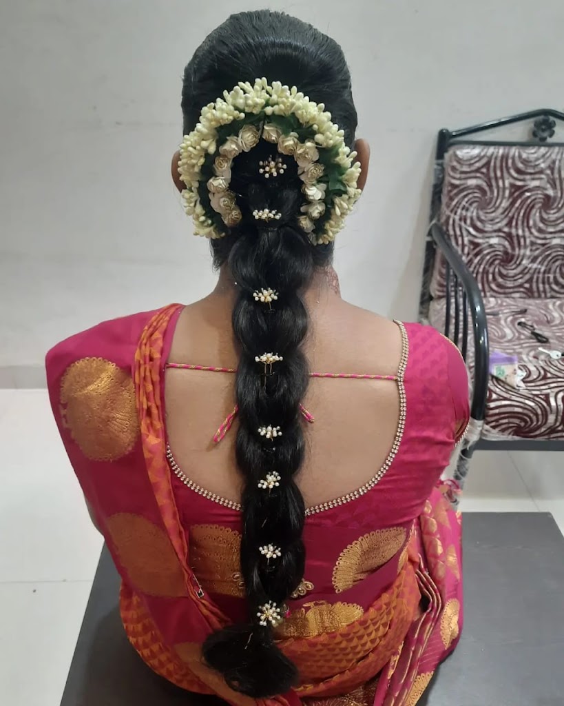 Iniyas Herbal Beauty Centre For Ladies And Kids Training Academy