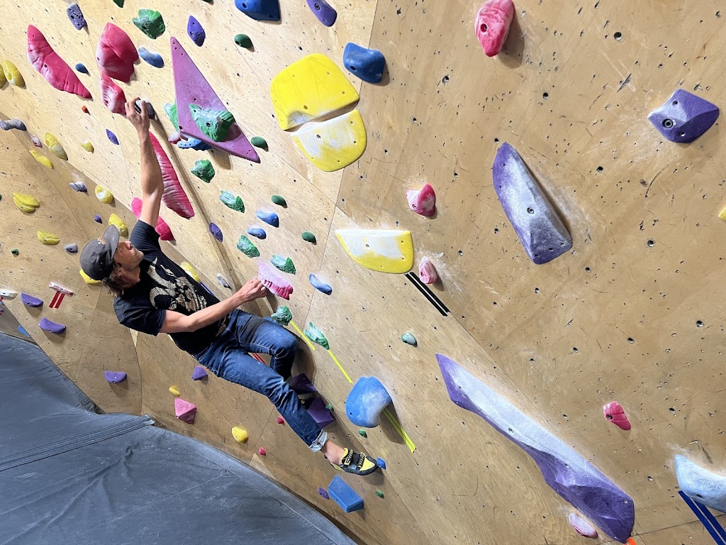  Flagstaff Climbing (Main Street Boulders)