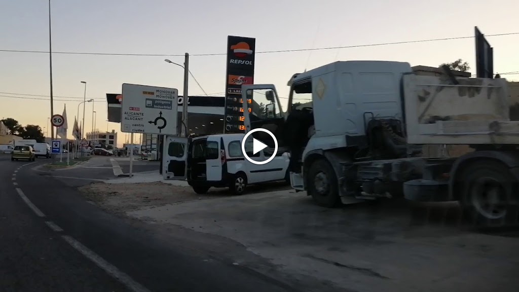 Estacion de Servicio Repsol — Videos