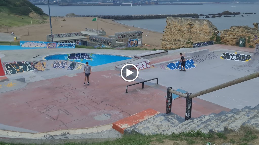Bar Tamarindo berria — Videos