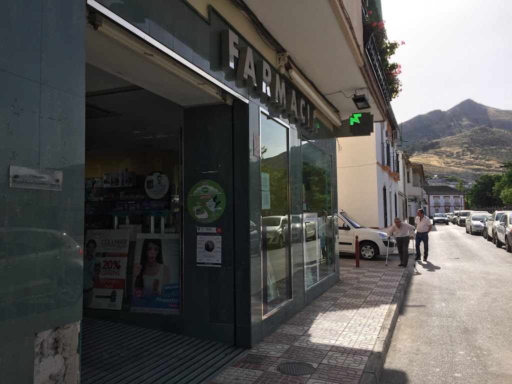 Farmacia del Parque de Pinos Puente