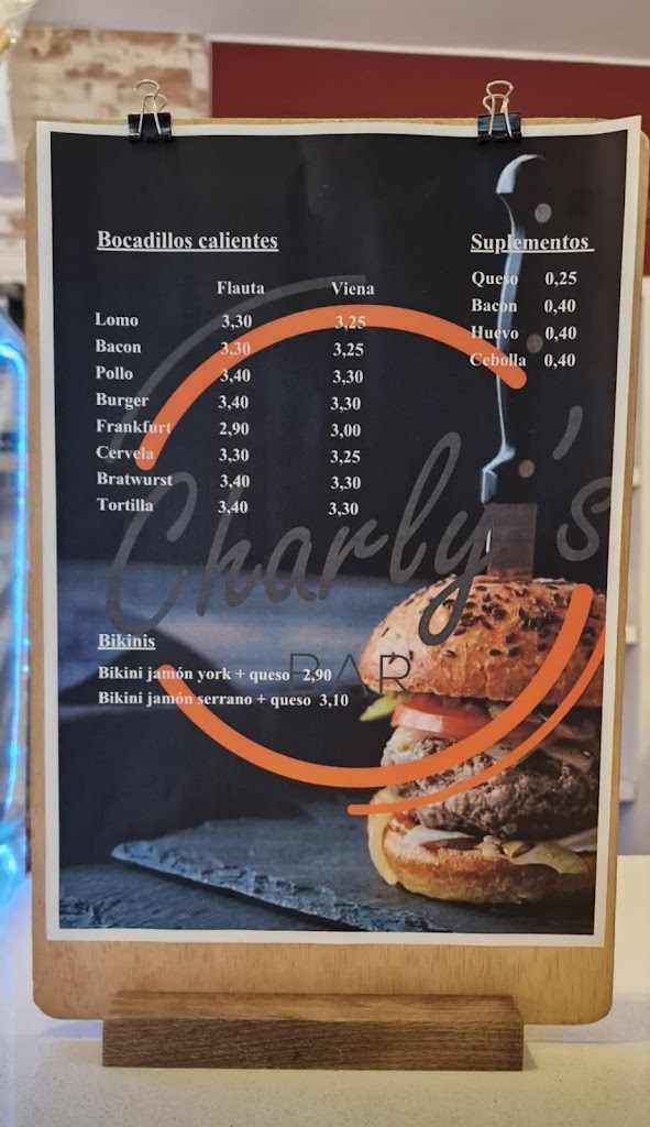 Charly's bar — Del propietario