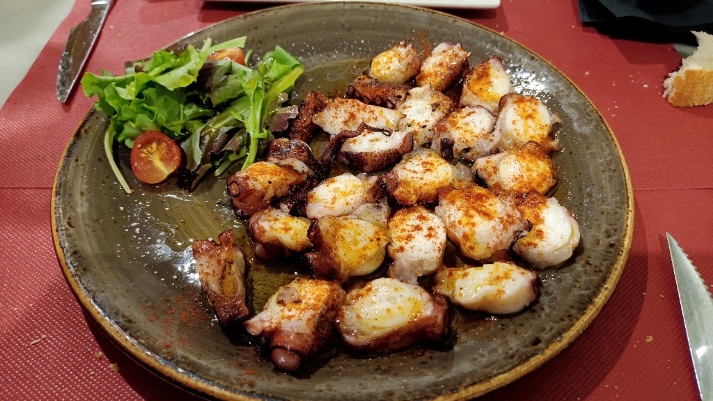Enoteca Crixto14 — Comida y bebida