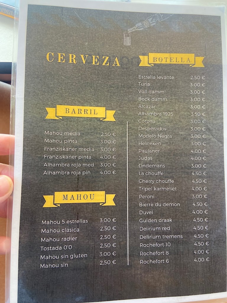 Cafeteria, LA INGRATA — Carta