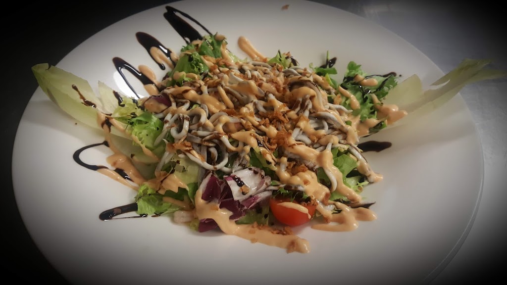 Maira restaurante cafeteria — Comida y bebida