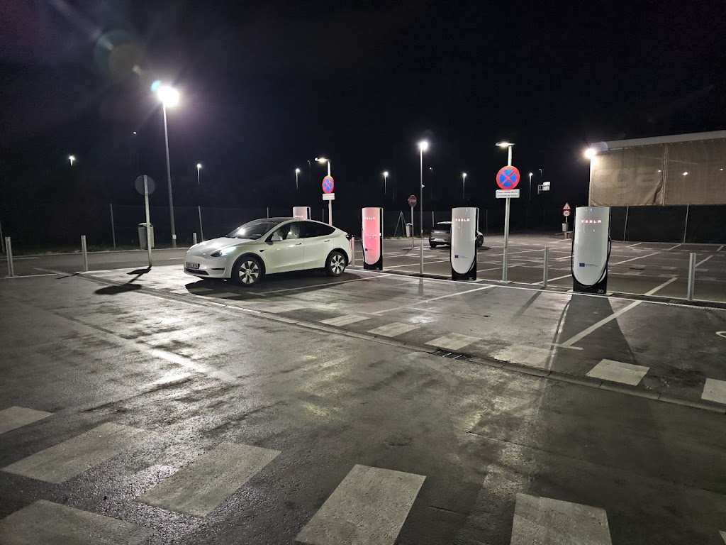 Tesla Supercharger